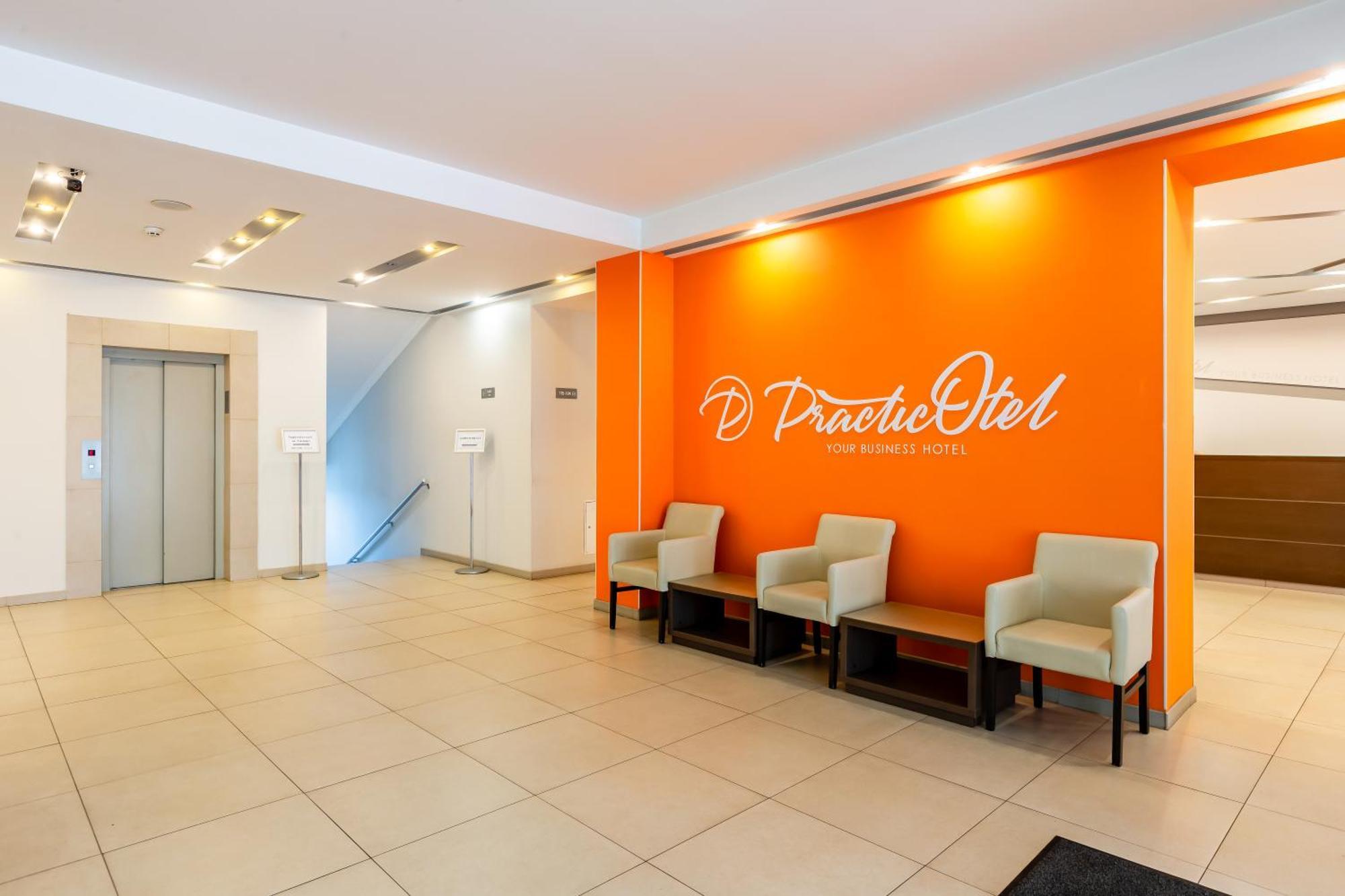 Practicotel Kyiv Exterior photo